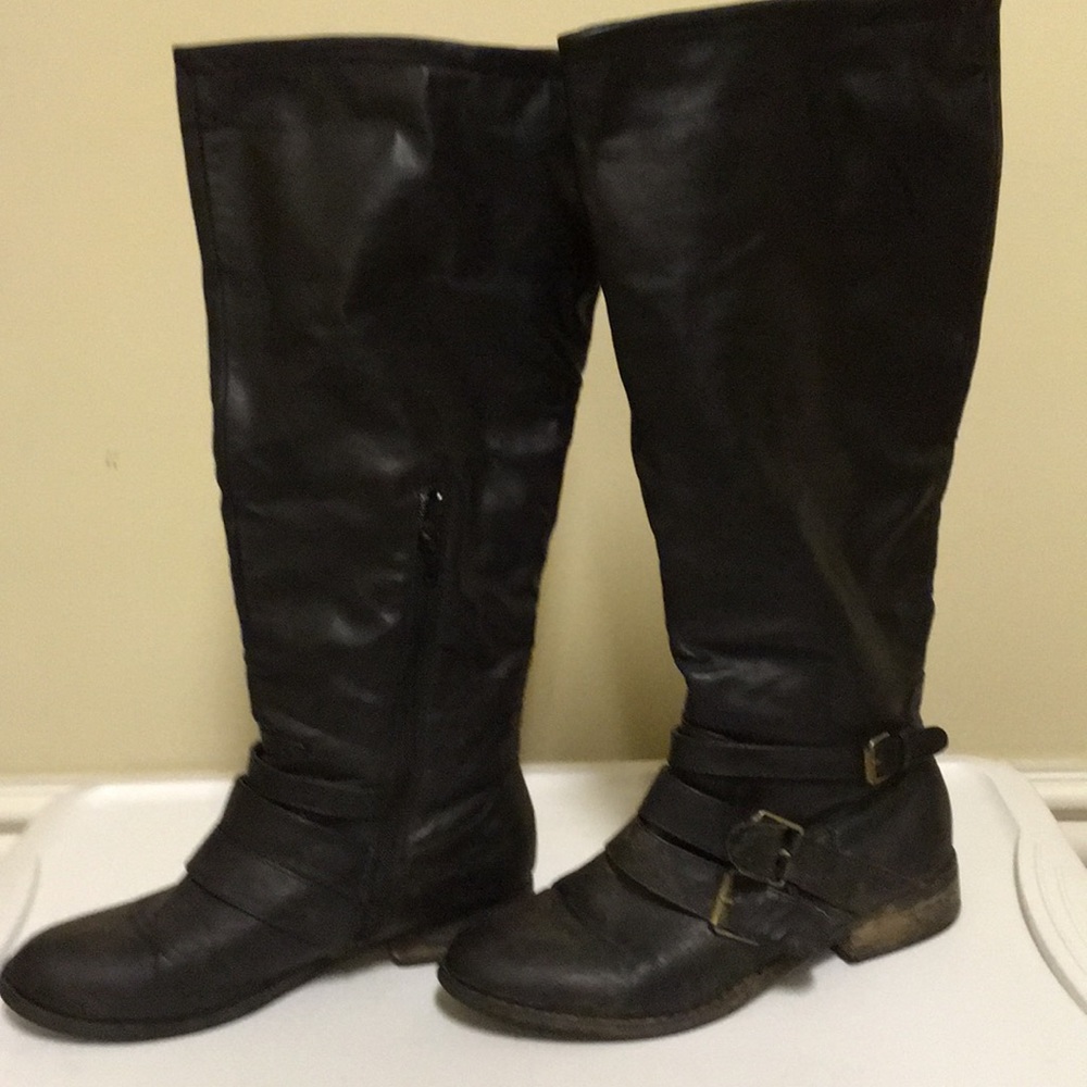 Black long boots w 3 buckles/ zip on inside
